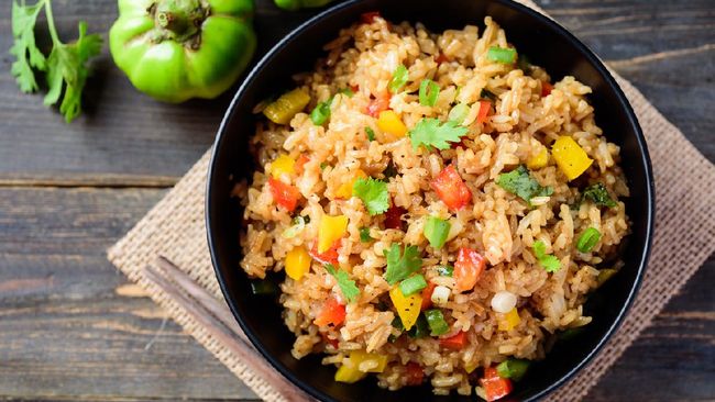 Pak Poniman's Nasi & Mie Goreng: Flavor That Hits Home in Every Corner of Cilacap