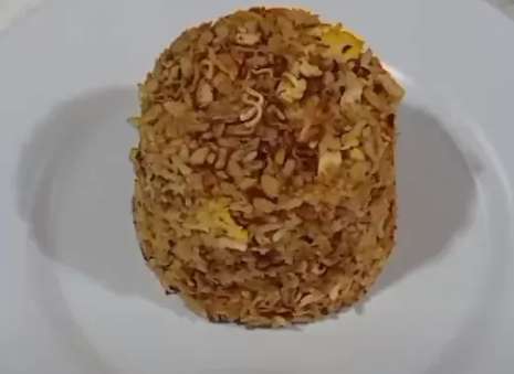 Nasi & Mie Goreng Pak Poniman: Rasa yang Menggigit Jiwa di Cilacap
